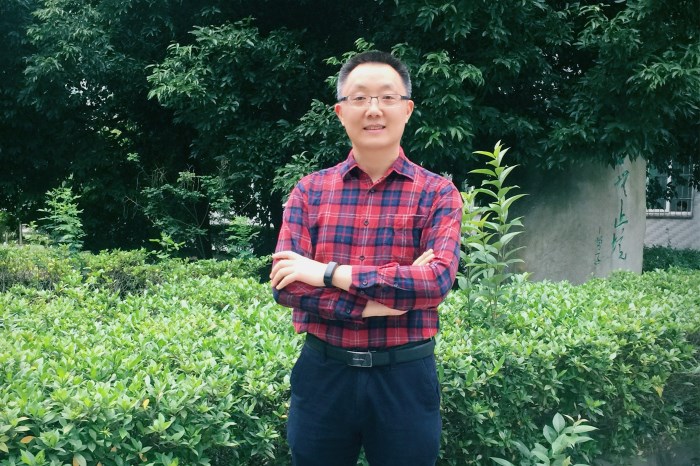 15740620313924.jpg 王雄.jpg