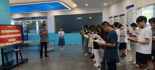 图示, 示意图
中度可信度描述已自动生成:ver1