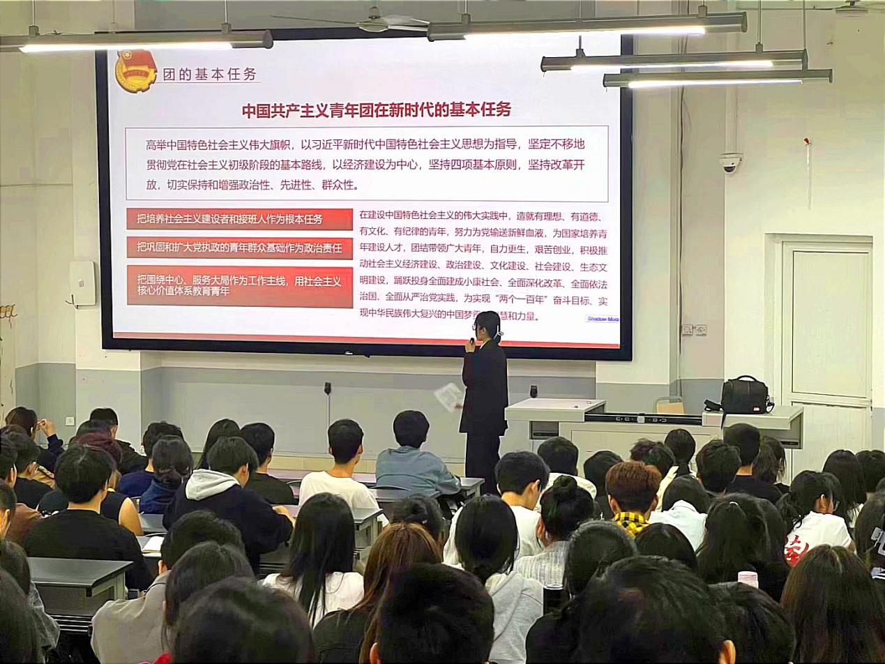图示, 示意图
中度可信度描述已自动生成